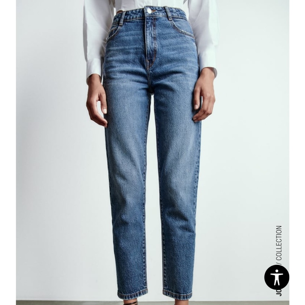 Zara High-Rise Straight Jeans in Medium Blue